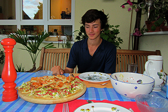 Flammkuchen zum Abendessen mit Lukas...