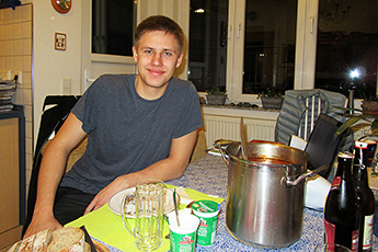 Russischer Borschtsch mit Nikolai