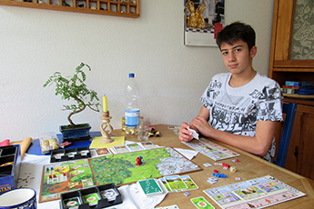 Wölfe und Bären jagen mit dem Spiel Candamir