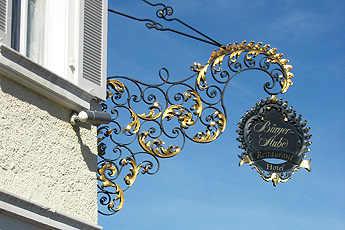 Wirtshausschild in Sasbach