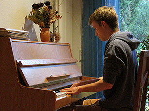 ...und am Klavier ...und am Klavier