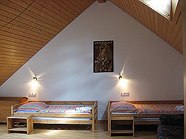 Family room for 2-4